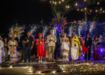 Janal Pixan llenó de color y tradición a Cancún con miles de asistentes