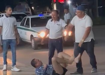 Imoveqroo impondrá sanciones a taxistas tras agresión captada en video en Cancún
