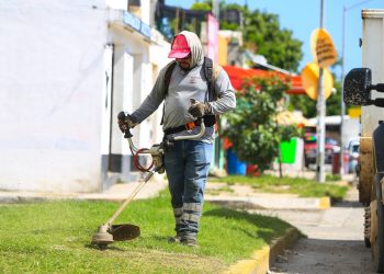 Mega jornada de Servicios Públicos atiende Puerto Aventuras