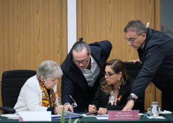 Acuerdan proteger la riqueza natural y combatir el sargazo con tecnología innovadora y de vanguardia en Quintana Roo, Mara Lezama y Alicia Bárcena