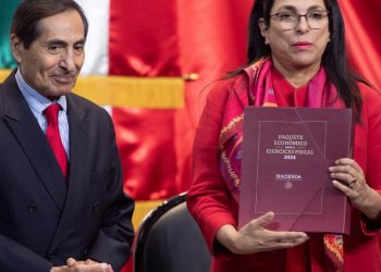 Advierte Ceesp fuertes riesgos para la estabilidad fiscal