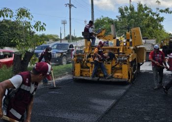 Avanza acciones de atención a desfondes y bacheo en Chetumal para devolverle el brillo a la capital: Mara Lezama