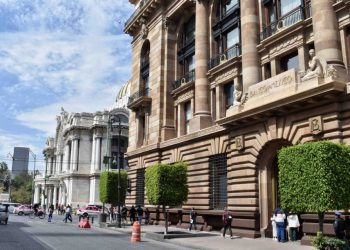 Banxico recorta las tasas de interés