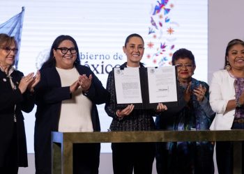 Claudia Sheinbaum: “Las mujeres ya estamos en la Constitución”