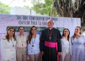 Dan inicio a la Nueva Catedral de Cancún, Mara Lezama y Monseñor Pedro Pablo Elizondo para fortalecer el turismo religioso y espiritual