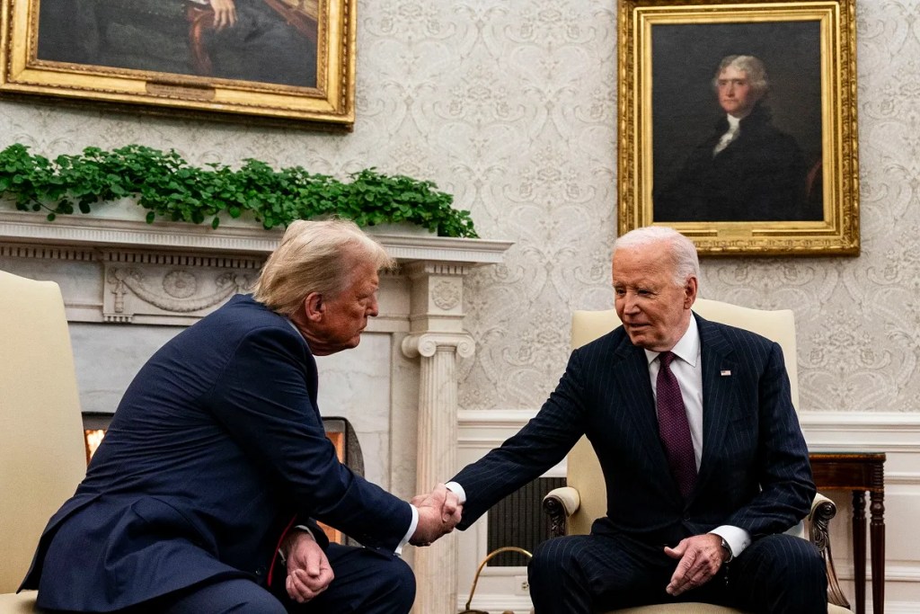 Aspecto de la conferencia de prensa en el marco de la reunión de Joe Biden y Donald Trump en la Casa Blanca (Foto de EFE)