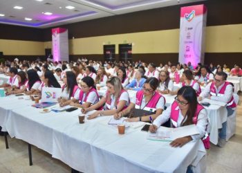 Encabeza Verónica Lezama Espinosa el Curso de Inducción a la Asistencia Social en Quintana Roo