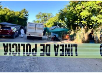 Hallan cuerpo sin vida en un tianguis de Cancún; dejan narcomensaje