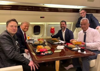 Los Trump promueven de nuevo la comida rápida de EE.UU. junto a Robert Kennedy Jr. y Elon Musk