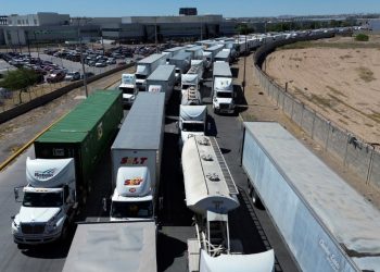 México lidera exportaciones hacia EE.UU., le gana a China y Canadá