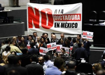 Morena eliminó por error la “supremacía constitucional” y otras reformas, afirman PAN y PRI