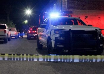 Mueren dos personas en balacera en Cancún; agresores se dan a la fuga