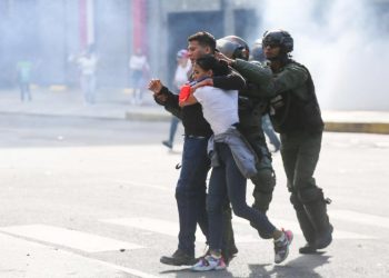 ONG asegura que hay mil 963 “presos políticos” en Venezuela