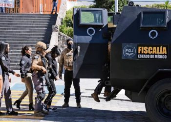 Operativo Enjambre: por fosas clandestinas hallan red criminal de policías en Edomex