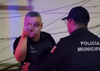 Quitan a director de la Policía Auxiliar de Cancún: amenazó a periodista VÍDEO