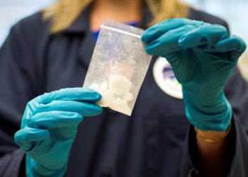 Sanciones a nueve mexicanos