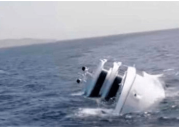Se hunde barco turístico en el mar Rojo: hay 17 desaparecidos