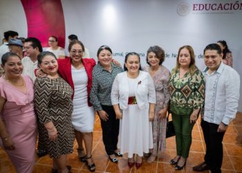 Toma posesión Elda Xix Euán, primera Secretaria de Educación de origen maya en Quintana Roo