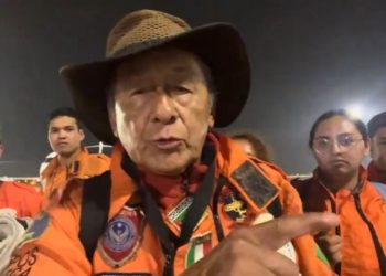 “Topos” mexicanos realizan labores de búsqueda y rescate en Valencia, España