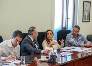 Trabaja Mara Lezama en estrategia integral para Domos Escolares con Javier Cabiedes de INIFED