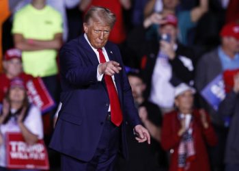 Trump gana en Arizona y culmina con victoria en todos los ‘estados bisagra’