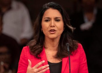 Trump propone a la excongresista demócrata Gabbard como directora de Inteligencia Nacional