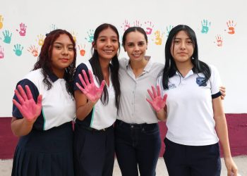 TRABAJA ANA PATY PERALTA TODOS LOS DÍAS POR UN MEJOR FUTURO PARA LAS Y LOS JÓVENES CANCUNENSES
