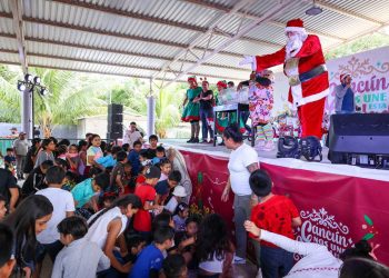 GRAN ÉXITO EN NUESTRA VILLA NAVIDAD CANCÚN: ANA PATY PERALTA