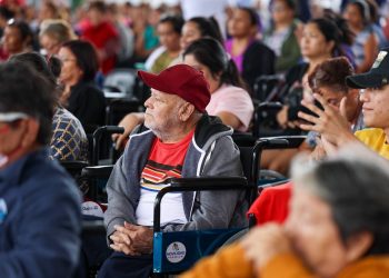 ANA PATY PERALTA RESPALDA POLÍTICA SOCIAL DE LA GOBERNADORA MARA LEZAMA