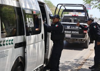 Supervisan operación de transporte público en Quintana Roo para prevenir irregularidades