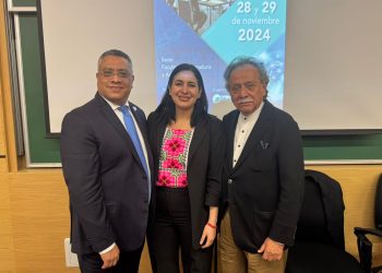 Estefanía Mercado presenta en la UNAM el programa de gobierno “Prosperidad Para Todos”