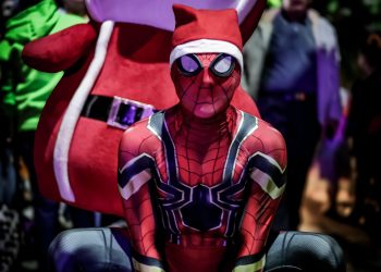 Caravana Navideña reparte amor y alegría a las familias chetumaleñas