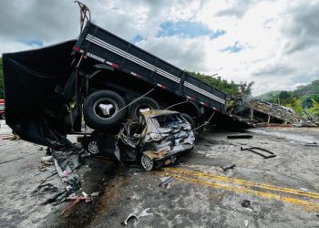 Accidente carretero en Brasil deja al menos 37 muertos