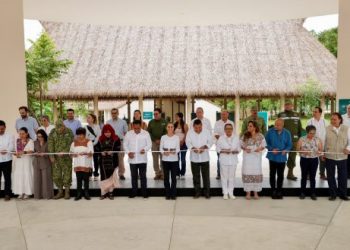 Acompaña Mara Lezama a Claudia Sheinbaum en inicio de recorrido del tramo Escárcega -Chetumal del Tren Maya