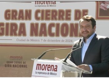 Acusan acarreo en evento del hijo de AMLO en Tlatelolco: “nada más paso lista y me voy”