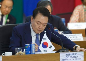 Aprobación del presidente surcoreano sigue en mínimos históricos tras la ley marcial