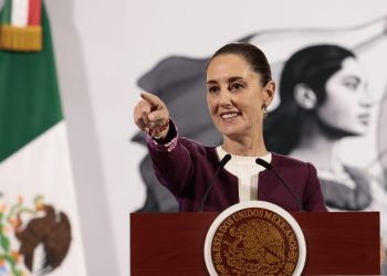 Claudia Sheinbaum ve positivo el nombramiento de Christopher Landau