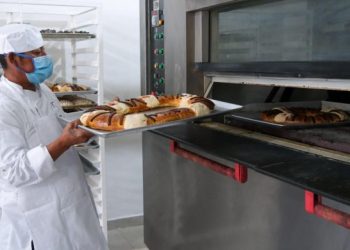 Crece producción y calidad de la panadería del DIF “La Familia” con reacondicionamiento y nuevo equipo, constata Mara Lezama