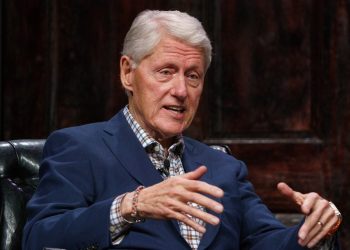 El expresidente Bill Clinton sale del hospital; esto se sabe