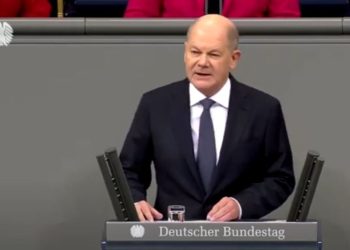 El Parlamento retira la confianza al canciller alemán Olaf Scholz