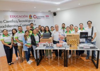 Fortalece SEQ la práctica docente y el interés en la ciencia en los Telebachilleratos Comunitarios