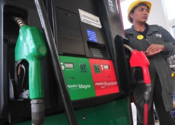 Gasolina, a precio de lujo: en algunos lugares se vende en 26 pesos el litro
