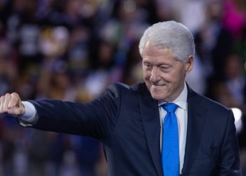 Hospitalizan a Bill Clinton en Washington DC