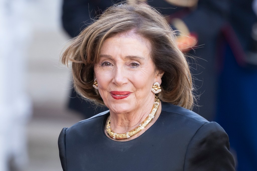 Se lesiona Nancy Pelosi