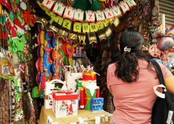 Informales acaparan las ventas navideñas: estos serían sus ingresos