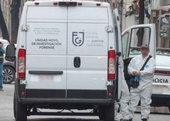 Investigan doble homicidio en Polanco; hallan cuerpos en un automóvil