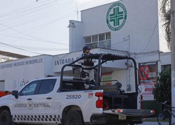La FGR investiga al sujeto que intentó desviar un avión y revela detalles del caso