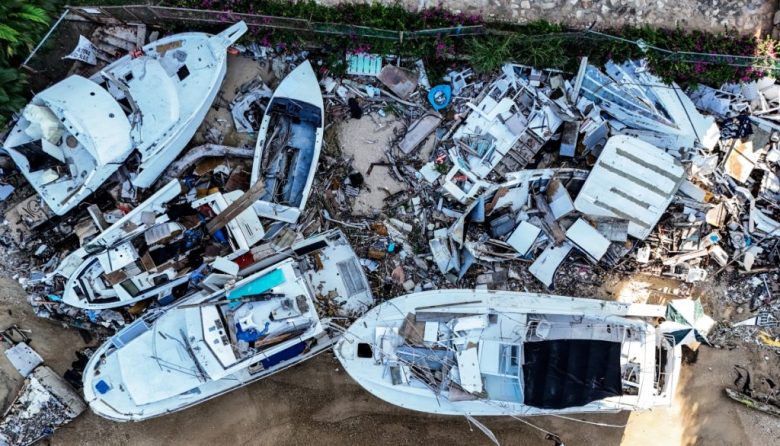 Vista aérea de las embarcaciones destruidas después del paso del huracán Otis. El sector náutico todavía no se recupera del desastre que ocasionó el meteoro en 2023