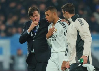 Mbappé sufre lesión en el muslo y es duda para la Copa Intercontinental