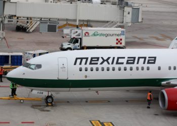 Mexicana de Aviación sigue sin despegar